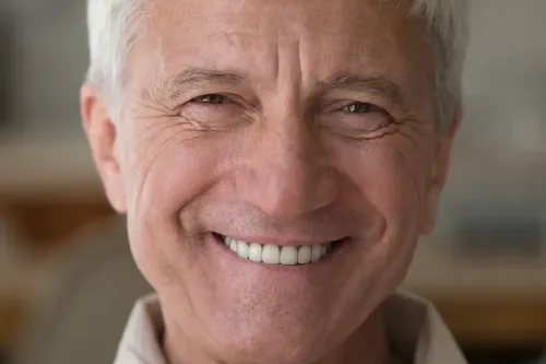 See improved oral health thanks to the benefits of dental implants